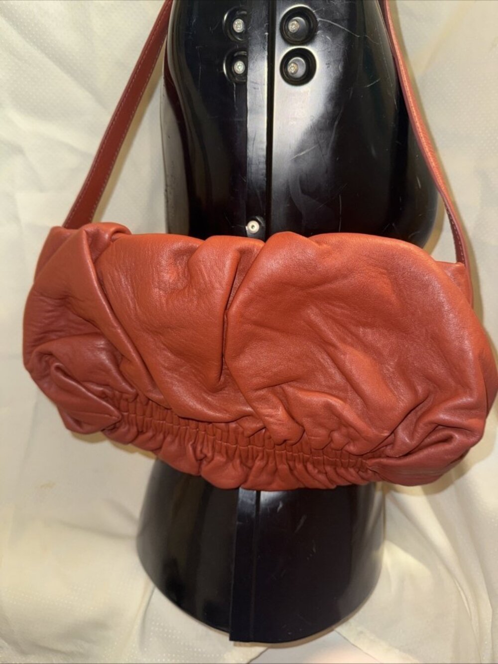 Anthropologie Shoulder Bag Lamb Leather Brown Rust Gathered Runched Gold Zipper - Picture 3 of 16